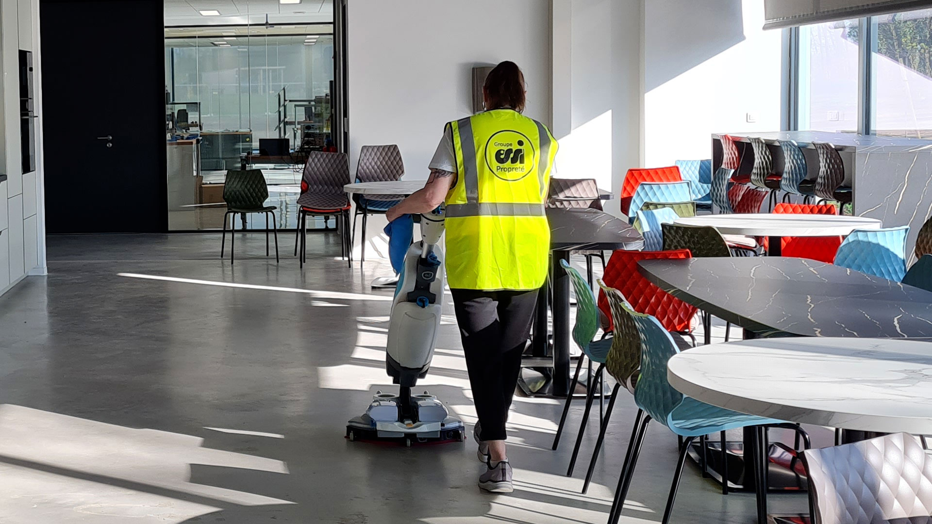 agent nettoyage école ESITC